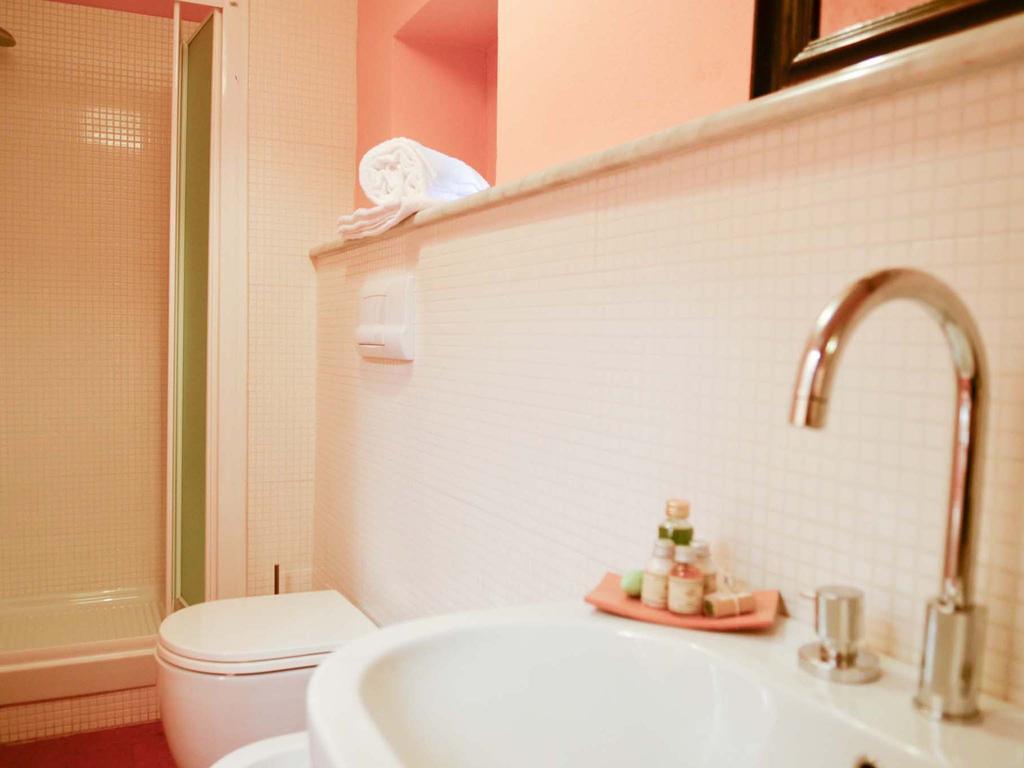 كورتونا B&B Vicolo Della Scala الغرفة الصورة